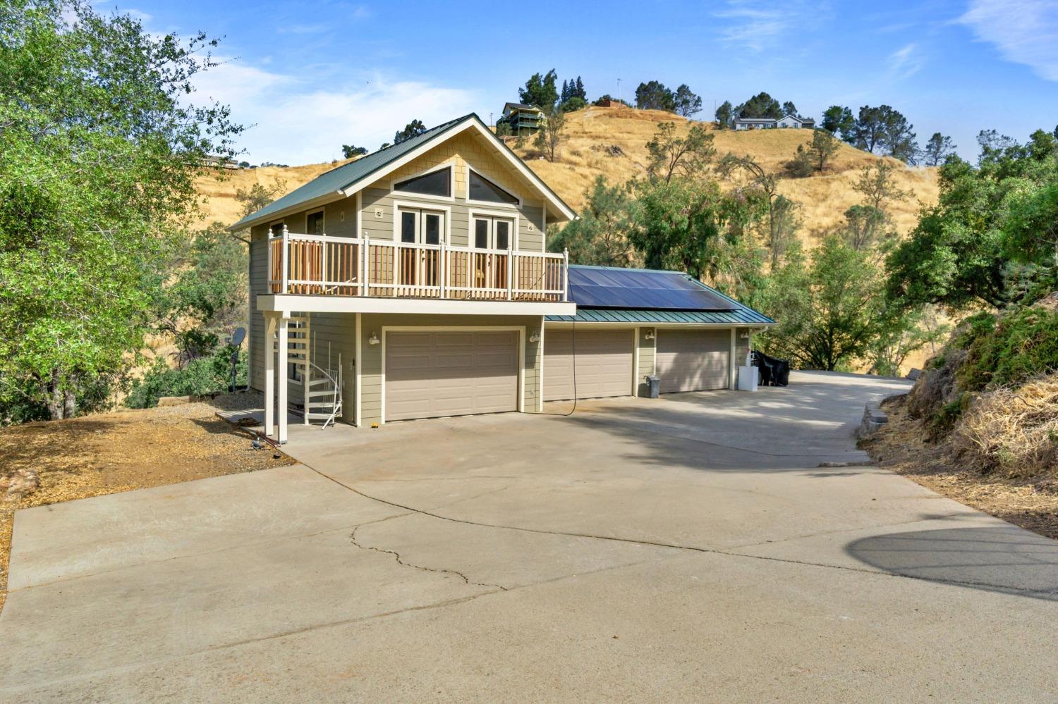 20746 Hidden Lake Blvd, Friant, CA 93626