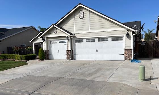 3091 N Apricot Ave, Fresno, CA 93727