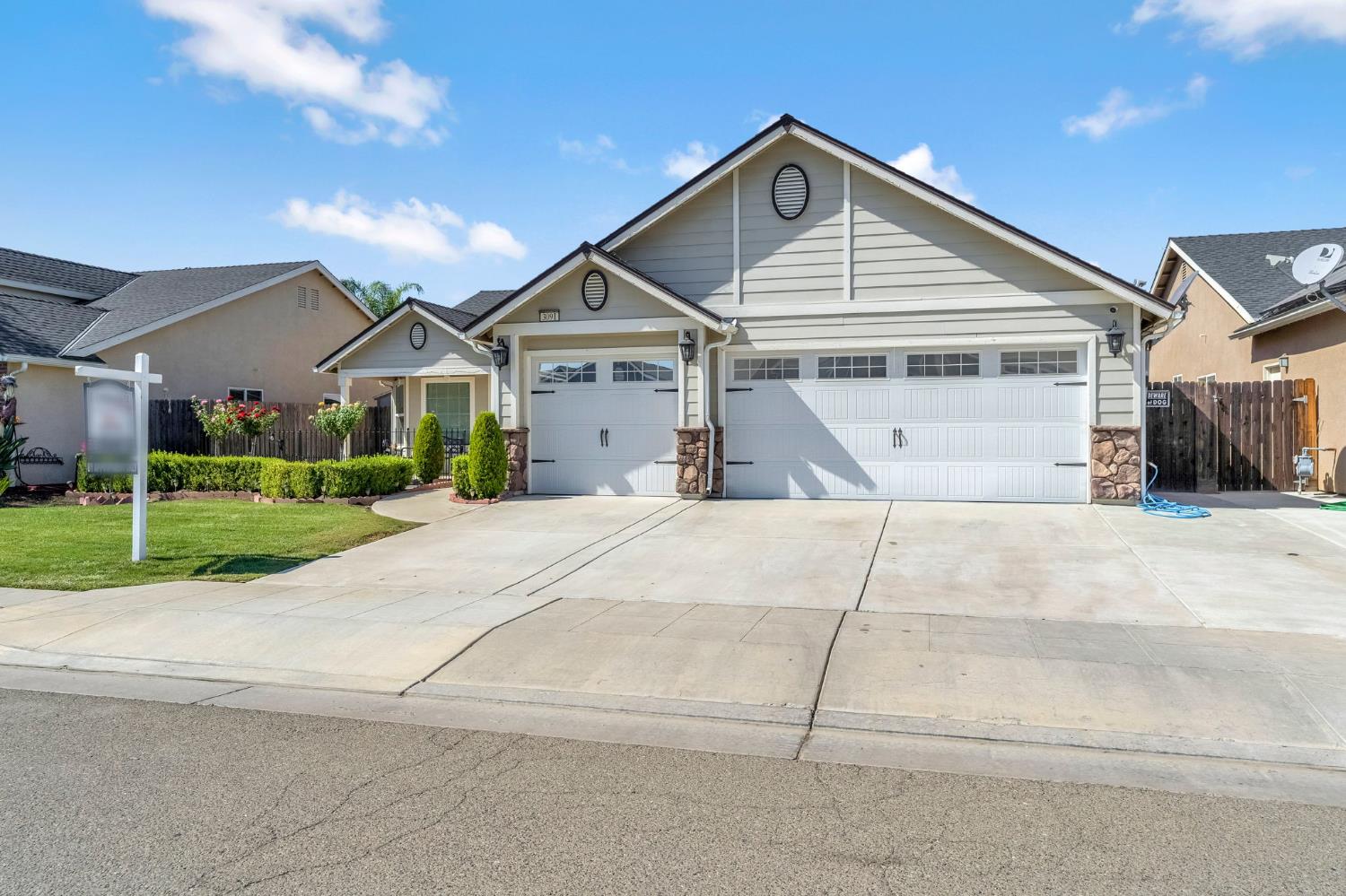3091 N Apricot Ave, Fresno, CA 93727