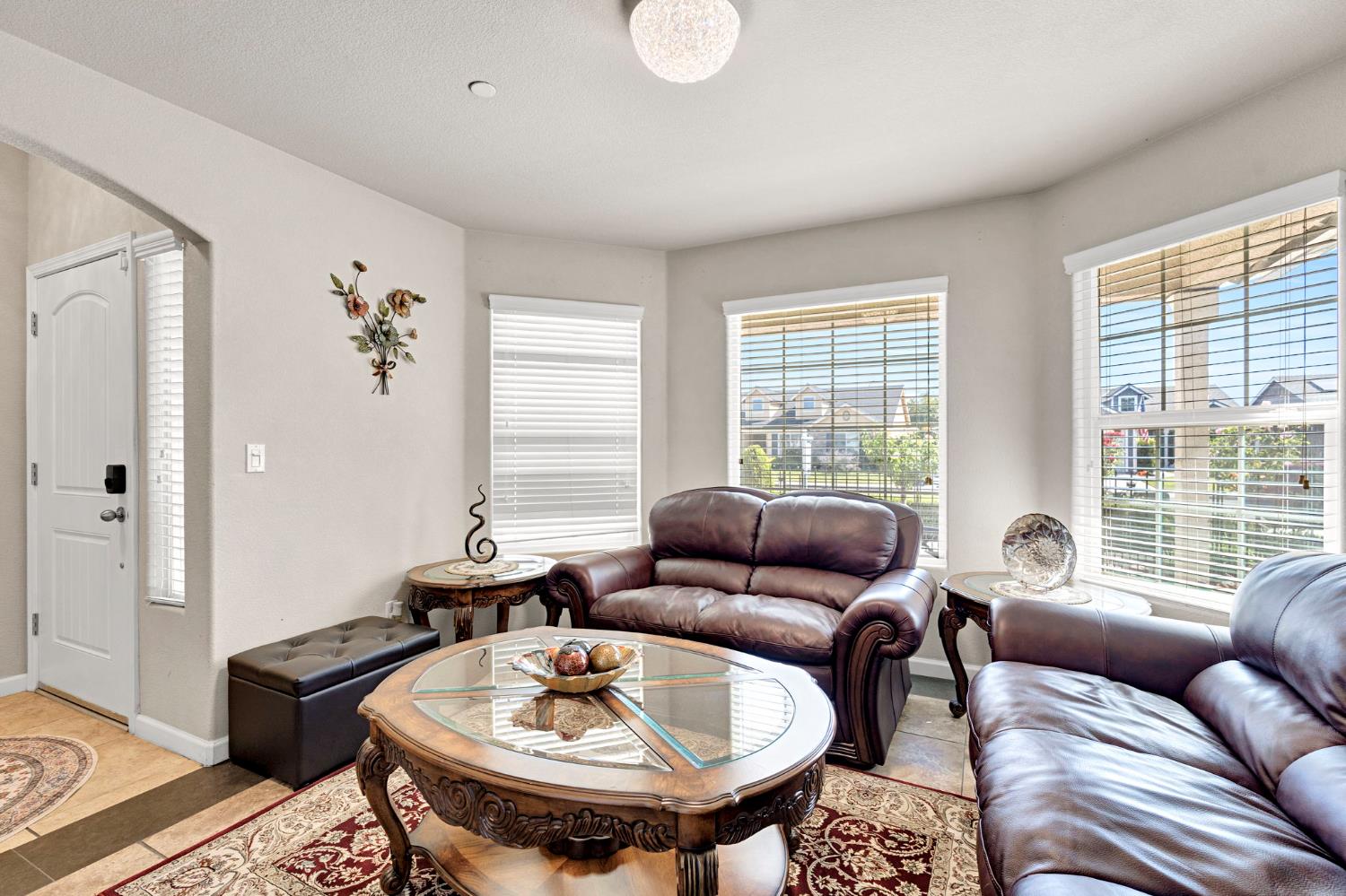 3091 N Apricot Ave, Fresno, CA 93727