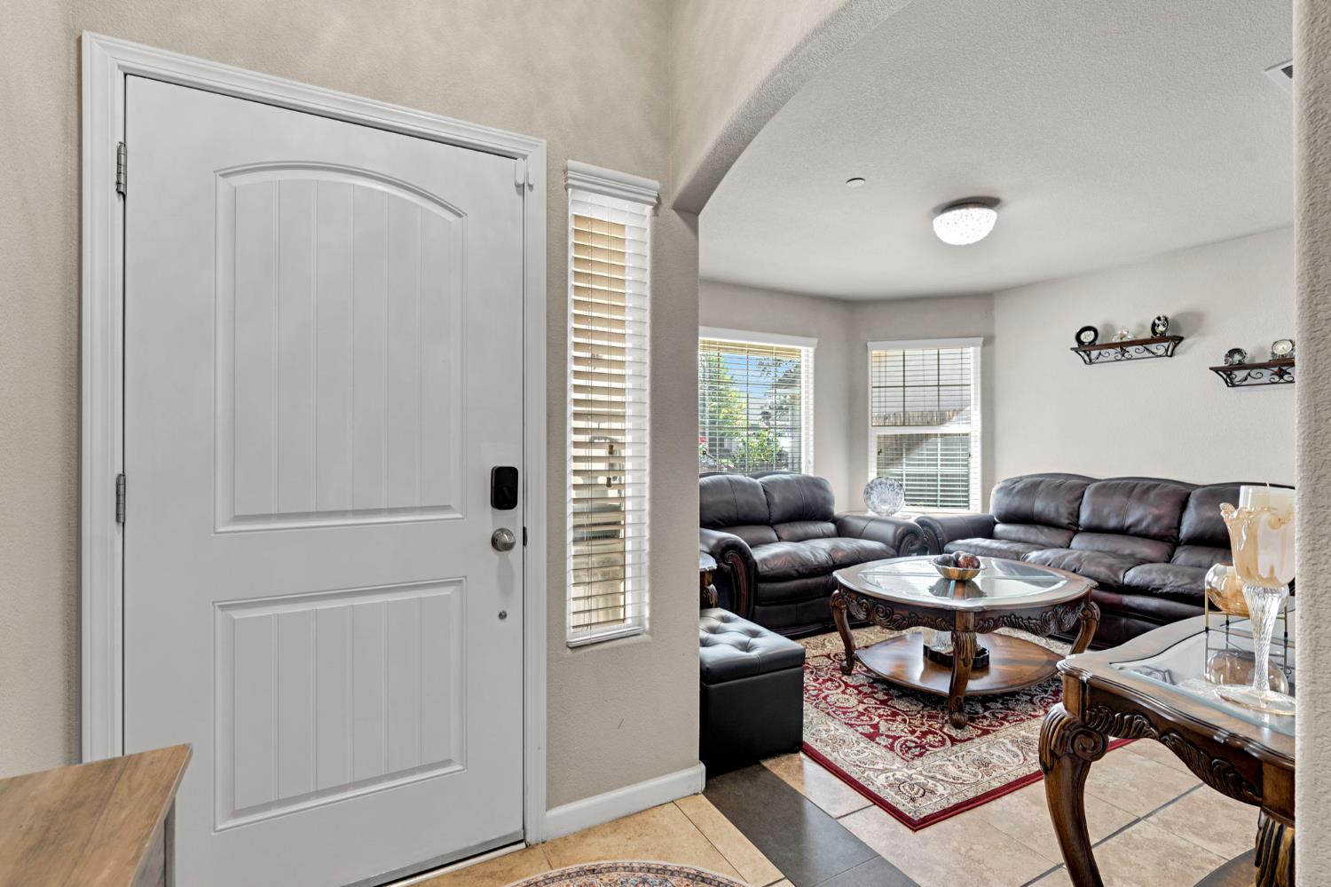 3091 N Apricot Ave, Fresno, CA 93727