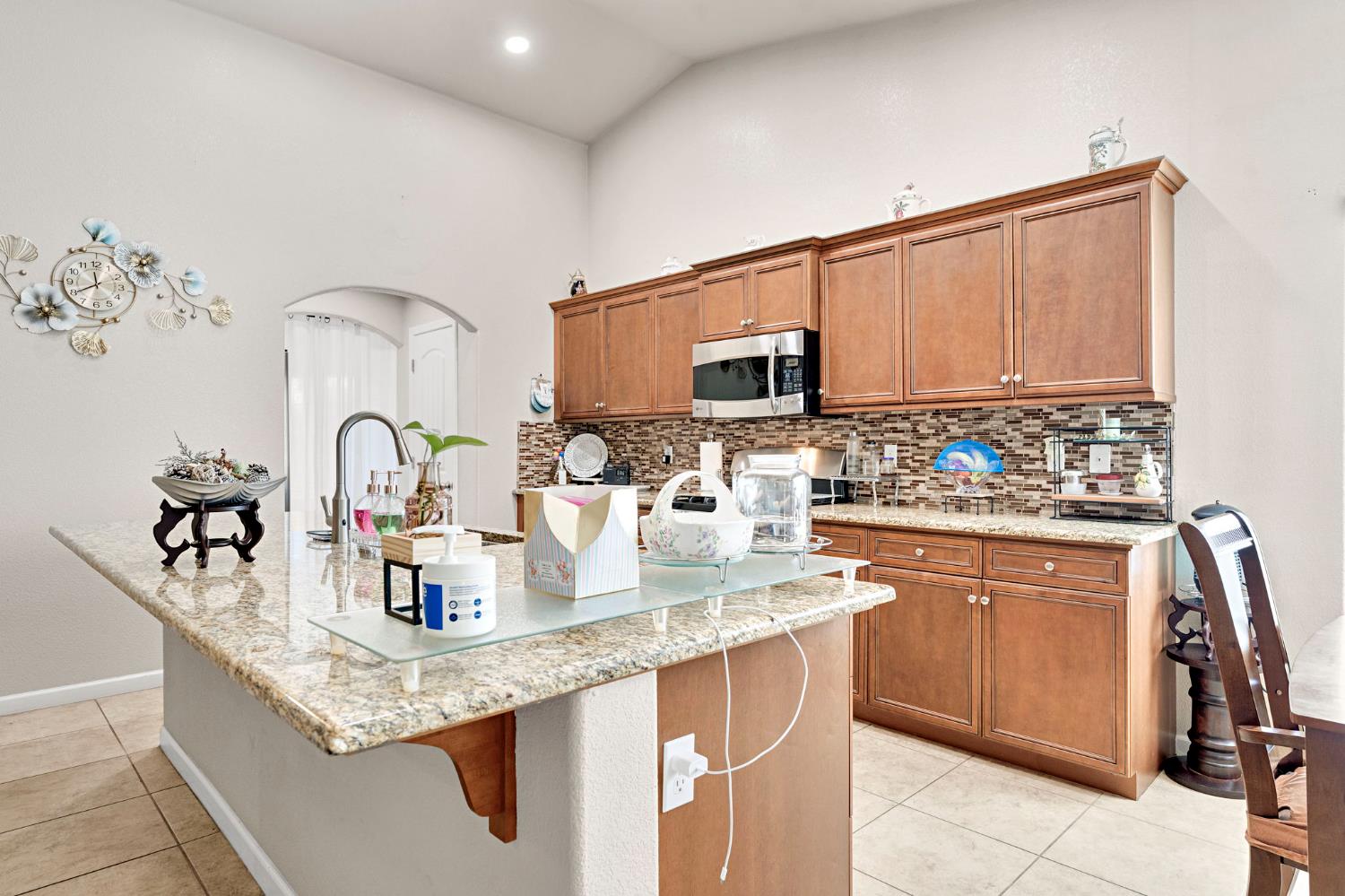 3091 N Apricot Ave, Fresno, CA 93727