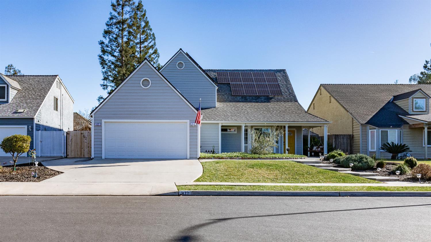 877 N Chapel Hill Ave